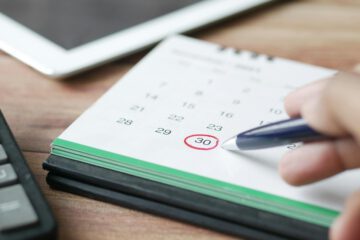 Kalender als Symbolbild für 3-Wochen-Kündigungsfrist - Kündigungsfristenrechner