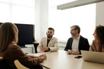 Eine Diskussion zur Massenentlassung und Planung der Sozialauswahl